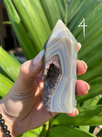 Load image into Gallery viewer, Druzy Agate Tower
