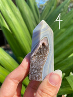 Load image into Gallery viewer, Druzy Agate Tower
